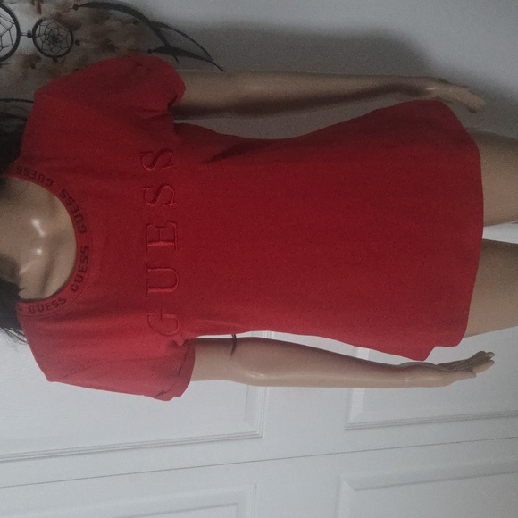 Guess Red T Shirt NWOT L - Picture 1 of 7